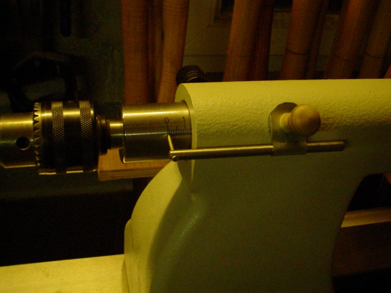 Lathe tailstock quill extension index