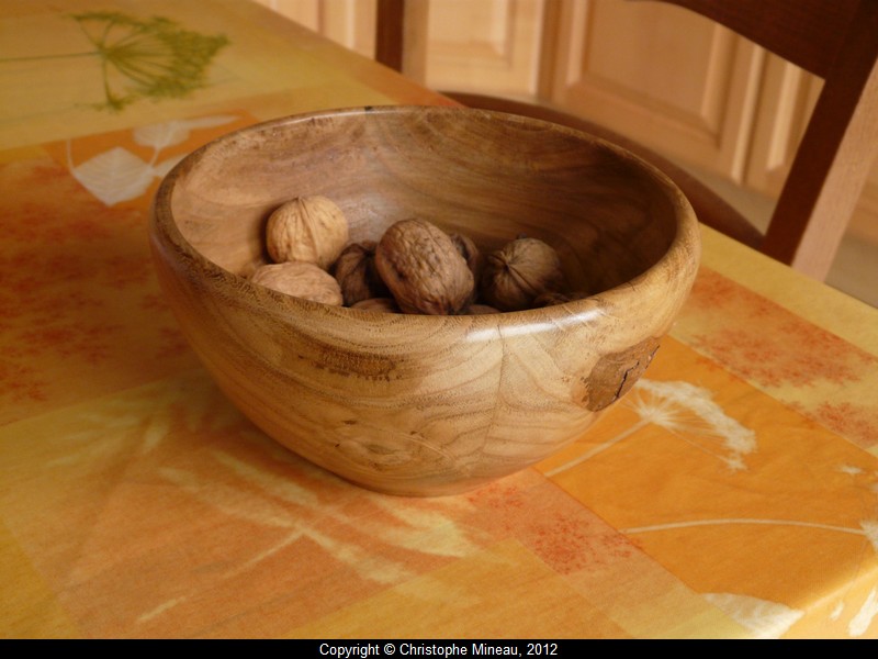 Chesnut wood bowl.