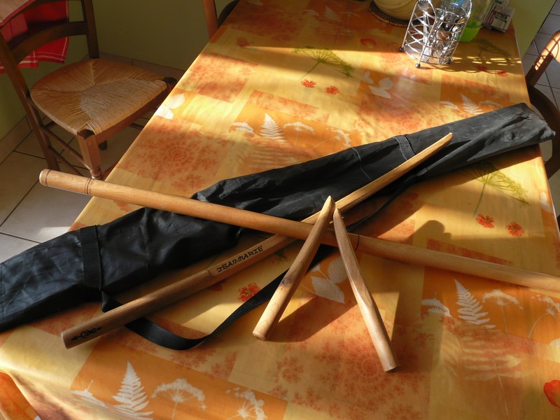 <!--24-->The complete set for Aikido :o,e Bokken , 2 tantos, without forgetting the gigbag, all homemade.
