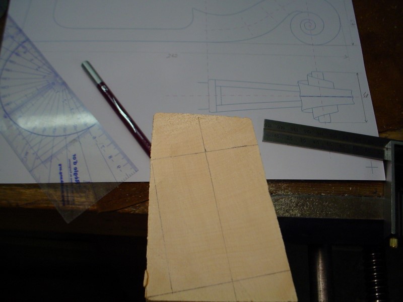Starting from a curly maple wedge, getting a true parallelepiped, with the grain strictly flat.