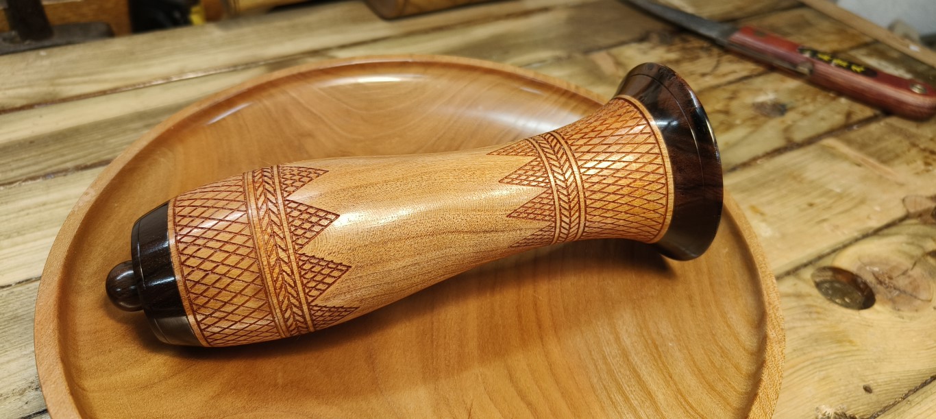 Sautivet style pepper mill