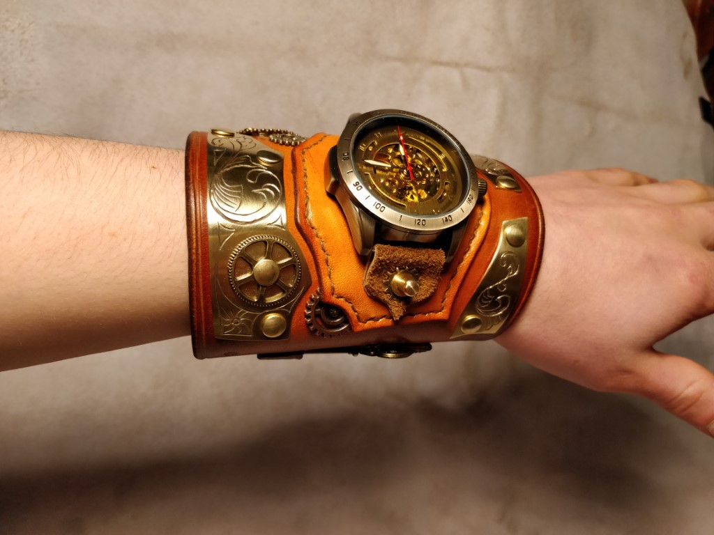 Steampunk watch - La Belle Note