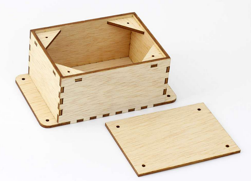 Modèle de boîte pour les petits projets électroniques. Idéal pour un projet arduino.